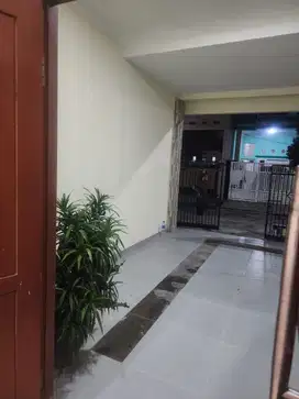 Rumah berdampingan dgn sumarecon bekasi