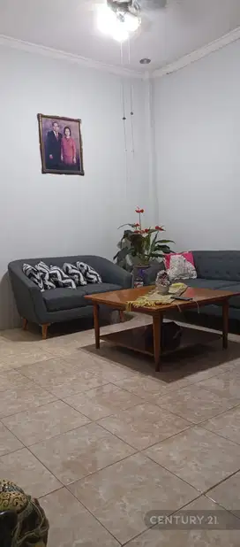 Rumah Akses Jalan 2 Mobil Di Duren Sawit S7934