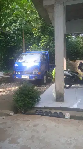 Buang tanah puing area GDC
