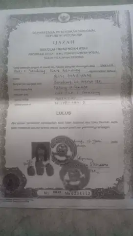 Butuh pekerjaan