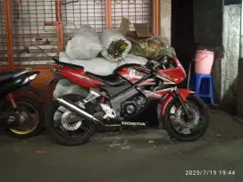 Honda CBR150 old