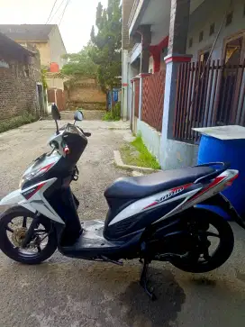 DIJUAL VARIO 2016 LOW KM BU SS LENGKAP