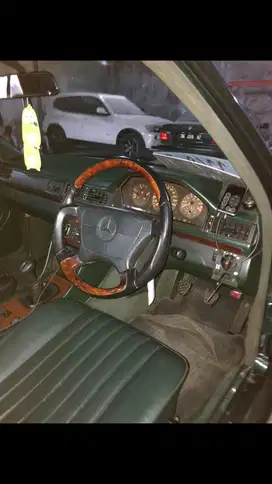 Mercedes-Benz E300 1989 Bensin