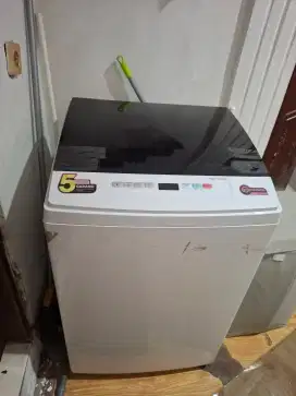 Meain cuci Polytron tipe PAW 9527 masih bagus