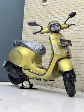 Like New!! super mulus Vespa Sprint SABS 5000 ribu KM!| wulan mustika