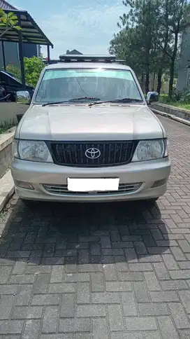Kijang Kapsul KF80 Long Th 2004 MT