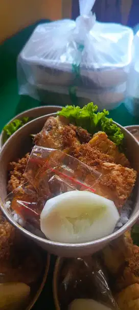 Nasi Ayam Goreng Laos