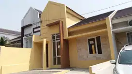 Disewakan / Dijual rumah di cluster Verbena F6, Grand Depok City,Depok