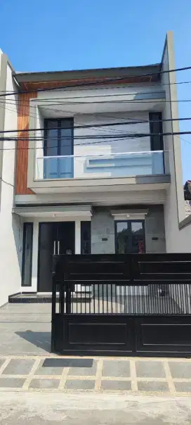 RUMAH BARU GRESS NGINDEN INTAN TIMUR, STRATEGIS