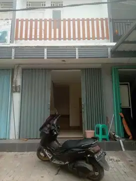 Disewakan Ruko Jalan Raya Mahogani Pasar Royal