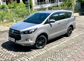 TOYOTA KIJANG INNOVA 2.0 VENTURER BENSIN MATIC 2018