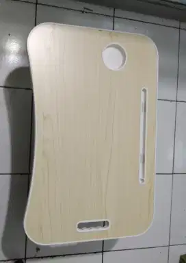 Meja belajar lipat anak