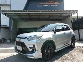 KM 21rb Toyota Raize 1.0 GR Silver 2023