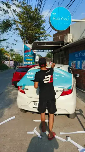 sticker kaca film oneway stiker satu arah promosi unt mobil kantor