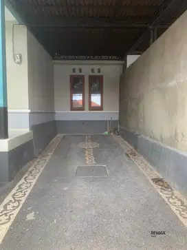 Rumah 1 lantai baru renovasi type minimalis disewakan, Jimbaran area