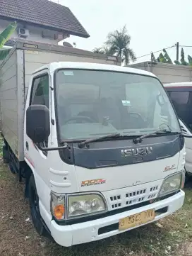 Isuzu NHR 55 box, jual kepala sasis jg bs