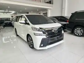 Vellfire 2.5 ZG ( CBU ) Premium Sound  2015