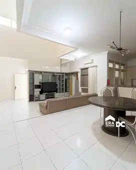 Rumah Bagus 2 Lantai Siap Huni di Seroja Semarang