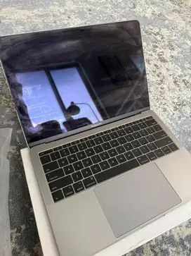 Macbook pro 13 inch space gray 2019