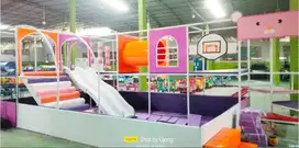 Playground Indoor ukuran 7 x 4 meter bisa custom warna dan tema