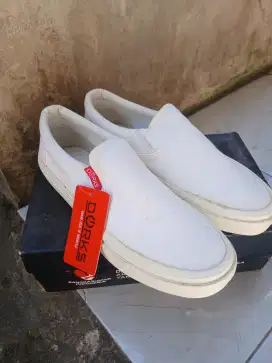 Sepatu flat shoes
