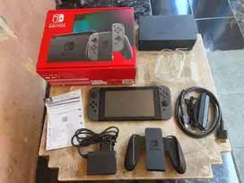 Nintendo Switch v2 Atmos Grey Fullset 256GB 01
