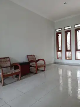 Rumah 2 Lantai di Taman Bumi Prima Gunungbatu dekat Pintu Tol pasteur
