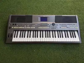 Yamaha PSR S670