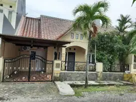 Rumah Babatan Pratama STRATEGIS, PLN 3500 WATT