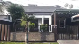 Rumah Darmo Permai Timur STRATEGIS, SEMI FURNISH, CARPORT