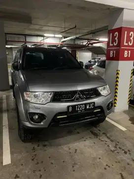 Pajero Sport Dakar Solar 4x2 AT 2014 - Pemakaian Pribadi (LOW KM)