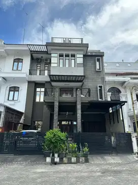 Dijual Rumah Elite Komplek Merbau Mas
