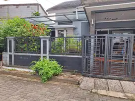 Dijual rumah di Serpong Terrace