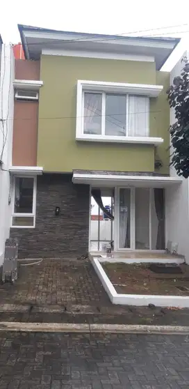 Dikontrakkan rumah Spring hill 2 lantai