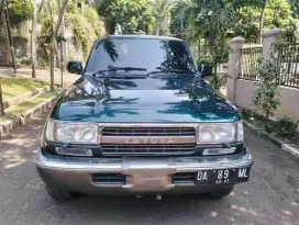 Landcruiser VX limited