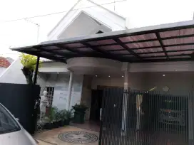 Rumah Rungkut Harapan, BARU RENOV, GRANIT ITALI, CARPORT, GARASI