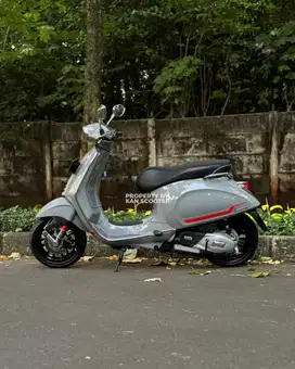 JUAL MURAH VESPA SPRINT S 150 iGET ABS FACELIFT 2022 MULUS
