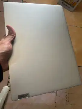 Lenovo Ideapad slim 3 core i5