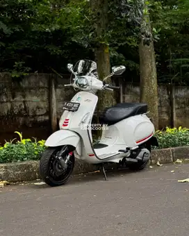 VESPA SPRINT S 150 iGET ABS FACELIFT 2022 TERMURAH