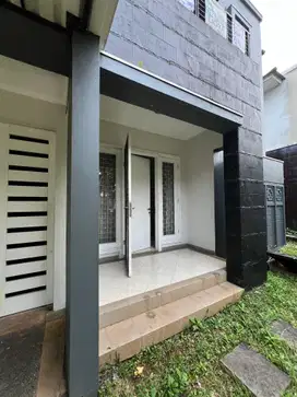 DISEWAKAN RUMAH DI ALAM SUTERA