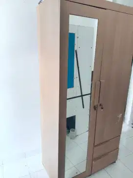 Di jual lemari 2 pintu merk Volare