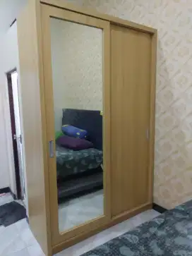 Lemari baju dua pintu sleding almari minimalis