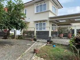 Rumah Mewah Siap Huni di Ciwaruga Bandung dekat KPAD