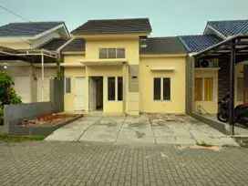 Dijual murah rumah tinggal cluster Benzema Residence 2