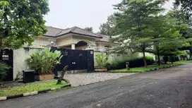 DIJUAL  CEPAT RUMAH CANTIK MODEL MEDITERANIAN DIJUAL DI CINERE MAS.