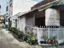 Rumah selangkah ke jl slamet riyadi solo