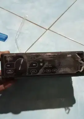 Tipe mobil usb masih bagus