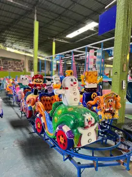 ODONG ODONG WAHAN MAINAN ANAK - KERETA PANGGUNG MOBIL FIBER KARTUN