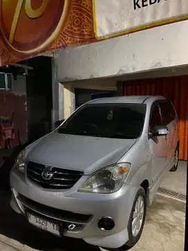 AVANZA TIPE S 2010
