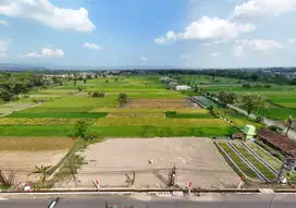 Tanah Sleman, Mangku Aspal: Pintu Toll Dekat